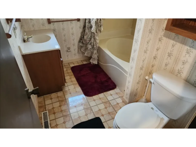 Missoula cleaning company — bathroom sink and counter after cleaning
